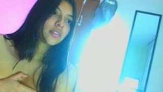 Hot latina masturbates in front the webcam